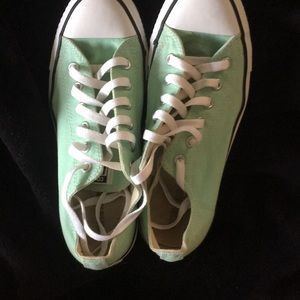 Mint canvas converse